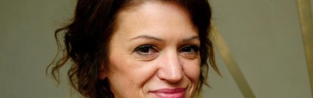 "NISAM IMALA NIKAKVE SIMPTOME" Poznata voditeljka je zbog bolesti IZGUBILA VID TRI MESECA: Preminula u 59. godini nakon teške borbe