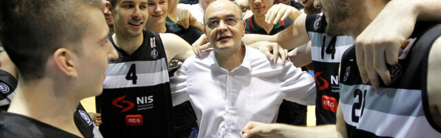 U vremenu brzih uspeha, on je birao težak put: Odlazak Duška Vujoševića i kraj jedne epohe