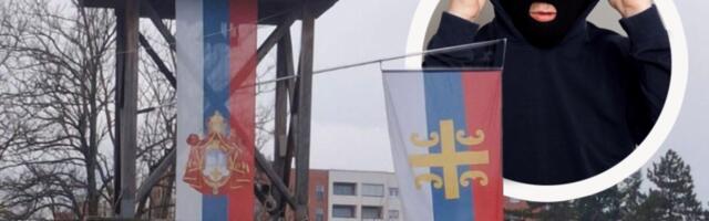 SRAMAN NAPAD NA KOSOVSKU SVETINJU NA VELIKI PRAVOSLAVNI PRAZNIK: Vandalizam sa fantomkom na glavi - kamere sve zabeležile