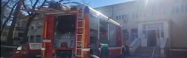 Oglasila se bolnica u Čačku posle požara: Bebe na sigurnom, vatra je krenula odavde (VIDEO)