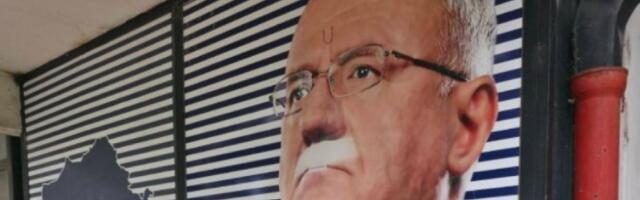 Demolirane prostorije SRS u Šapcu (FOTO)