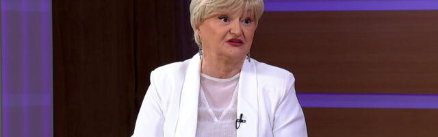 "ŽIVA SAM I OZDRAVIĆU, OSMEH JE MOJE ORUŽJE!": Potresna ispovest naše pevačice o borbi sa karcinomom koja slama srca: Mnogo puta noću mi suze same krenu