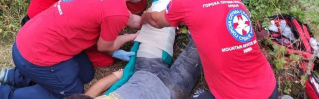 GORSKA SLUŽBA SPASILA DEVOJKU KOD NIŠKE BANJE! Akcija trajala dva sata