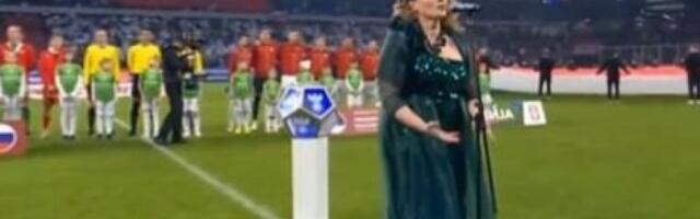 KAKAV SPEKTAKL! RUSKA pevačica otpevala SRPSKI HIMNU! Svi na stadionu ostali ODUŠEVLJENI! (VIDEO)