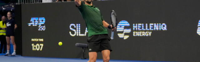 "NOVAK ĐOKOVIĆ ZAVRŠIO KARIJERU": Rafa Nadal slučajno "lupio" - javnost u šoku! (VIDEO)