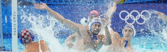 Bruka u Beogradu: Vaterpolisti treniraju u HLADNOJ vodi