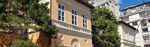 Zaposleni u Gimnaziji „Uroš Predić“ u Pančevu danas stupaju u štrajk