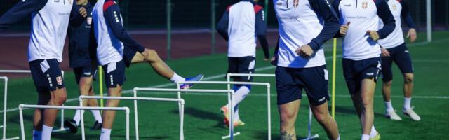 ORLOVI SE OKUPILI! TU SU SERGEJ, MITAR, KOSTIĆ... Fudbaleri Srbije odradili prvi trening pred meč sa Španijom - pogledajte kakva je bila atmosfera! VIDEO