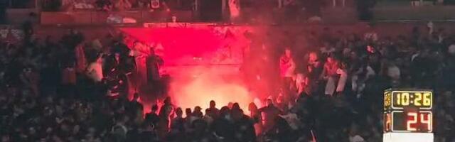 VELIKI NEREDI U ARENI: Delije se potukle sa pripadnicima žandarmerije!