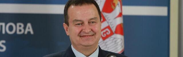 Kako je Dačić opravdao MENJANJE izjava o zvučnom topu? "Nespretno"