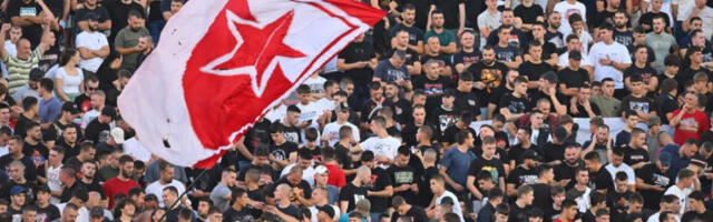 "DELIJE" ODGOVORILE "GROBARIMA" Ovako su navijači Zvezde bakljadom proslavili gol Elšnika na derbiju (VIDEO)
