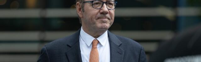 Kevin Spejsi postao BESKUĆNIK: Posle optužbi za seksualno zlostavljanje slavni glumac ostao bez posla