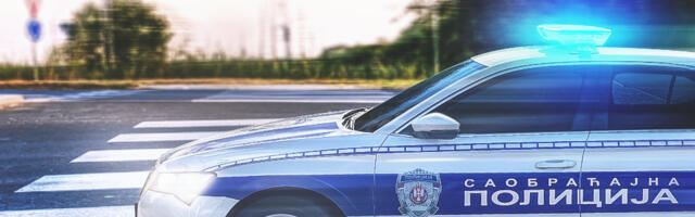 Vozač kamiona odbio da se podvrgne alkotestu, policija odmah reagovala