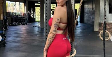 PRŠTE SLIKE IZ TERETANE, ZADNJICA U PRVOM PLANU! Najatraktivnija košarkašica koja se slikala za PLEJBOJ trenira punom parom - od ovih fotki zastaje dah! FOTO