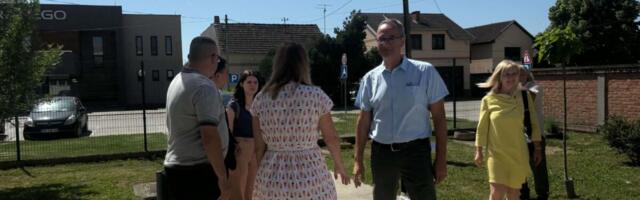 MALIŠANI IZ "ČUPERKA" DOBILI NOVE DUŠEKE I NADDUŠEKE: Veliki gest za najmlađe u Laćarku, najavljena izgradnja još vrtića i proširenje kapaciteta postojećih