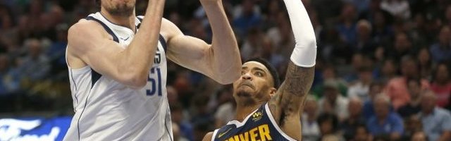 BOBI ISPITUJE SAIGRAČE! Kako se kaže jaja, konj i poljubac? (Video)