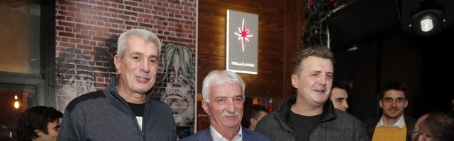 ZBOG PANK FRIZURE IZBAČEN SA TRENINGA: Savović je spajao košarku i rok scenu kad su bile na vrhuncu!