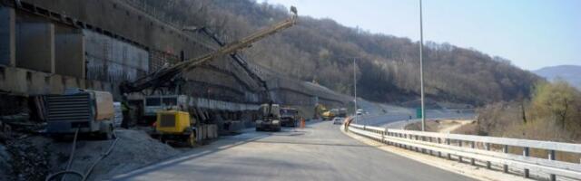 "KORIDORI SRBIJE" SE OGLASILI POVODOM LAŽNIH VESTI: Nikakve pukotine na potpornim zidovima u Grdeličkoj klisuri ne postoje