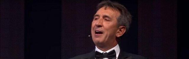 ŽIKA JAKŠIĆ RAZBIO SEBI FLAŠU O GLAVU ZBOG DEVOJKE! Voditelju pukla arkada, krv šikljala na sve strane!