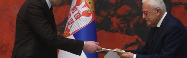 “Dobro nam došli”: Vučić primio akreditivna pisma novog ambasadora Suverenog Vojnog Malteškog Reda (FOTO)
