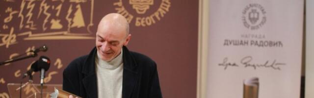 POZNAT DOBITNIK NAGRADE "DUŠAN RADOVIĆ": Pisca savladala osećanja! (GALERIJA)