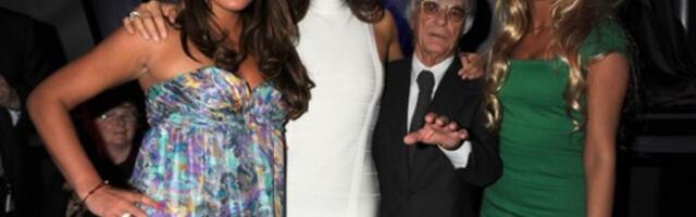 50 LJUDI RADI ZA NJU, NE MOŽE SAMA NI KUČIĆE DA PROŠETA! Pogledajte gde bogatašica Tamara živi - NEKO NEMA DA JEDE