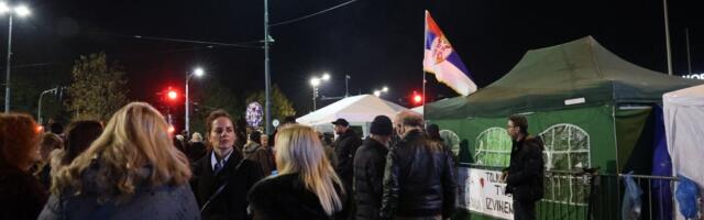 Saznajemo! Blokaderi organizuju prevoz do Novog Pazara - zgubidani pukli totalno (FOTO)