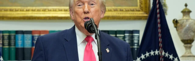 Трамп: САД би могле да заврше са Ираном и оставе савезницима да брину о Ормузу