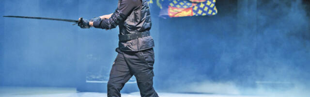 Сјај круне брзо тамни