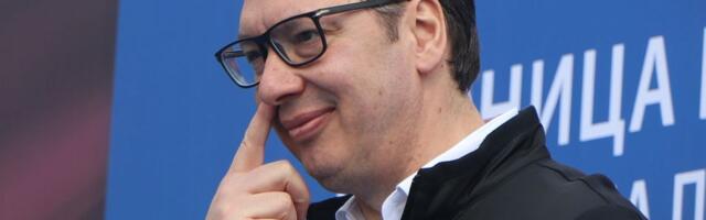 Vučić ponovo odlaže odluku o izborima, najavljuje portal za prijavu bahatih funkcionera