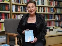 Svetlana Đokić za DIREKTNO: "U ovom dobu neprekrivene mizoginije biti žena znači nositi autentičnost i kao mač i kao štit" (INTERVJU)