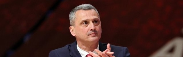 RADONJIĆA OVACIJAMA ISPRATILI IZ PIONIRA! Evo zbog čega je ZVEZDA bila loša u trećoj četvrtini!