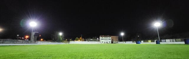 Stadion u Velikom Trnovcu dobio reflektore