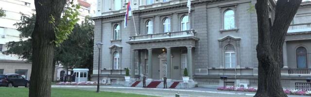 Predati potpisi za raspisivanje vanrednih parlamentarnih izbora