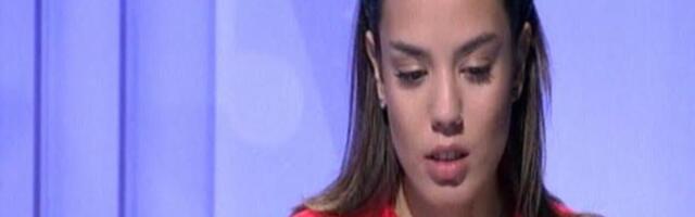 KAD JE ISIDORA UŠLA U STUDIO SLAGALICE, HIPNOTISALA JE GLEDAOCE: Nasmejala se i sve je stalo, BOGINJA LEPOTE (FOTO)