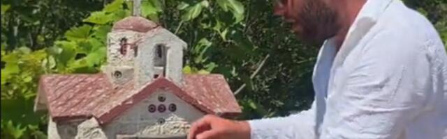Godinama ste prolazili pored njih, a niste znali šta znače: Naš teolog otkrio jezivu tajnu malih crkava pored puta u Grčkoj!