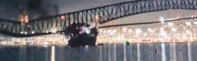 Most u SAD se srušio kao kula od karata (VIDEO)