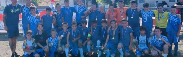 Dečaci rođeni 2013. godine FK “Sloga” iz Leskovca osvojili prvo mesto na prestižnom turniru u Jagodini