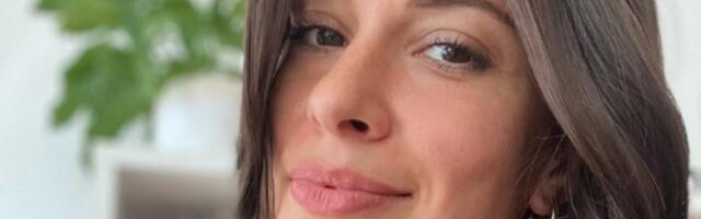 Dragana Kosjerina u elegantnoj haljini sa zanimljivim detaljem OČARALA lepotom i harizmom (FOTO)