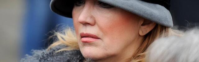 VODITELJKI ZAPALILI AUTO: Uplašena za bezbednost pala u nesvest: Hteo je da mi se osveti!