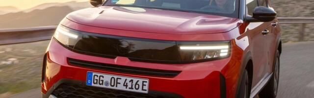 Alarm u Opelu: Najprodavaniji automobil opozvan sa ulica, kvar na volanu može da izazove požar u kabini!