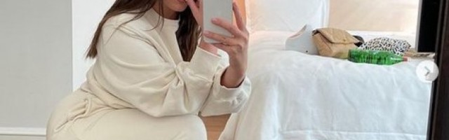 PLUS SAJZ manekenka BEZ ODEĆE i bez šminke: 'Želim da naglasim PRIRODNU LEPOTU žene' /FOTO/