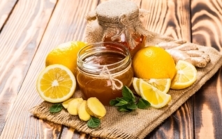 Med, đumbir, limun, orasi - lekovita mešavina za jačanje imuniteta (RECEPT)