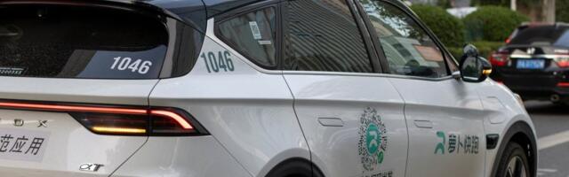 Pobuna robota u Kini! Veštačka inteligencija otkazala poslušnost, robo-taksiji paralisali grad (FOTO/VIDEO)