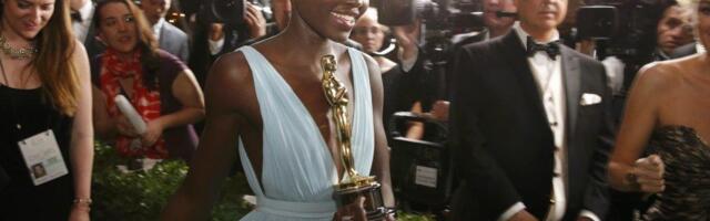 Nije ostala dužna: Lupita Njongo odgovorila na rasističke napade zbog uloge Jelene Trojanske u filmu „Odiseja“