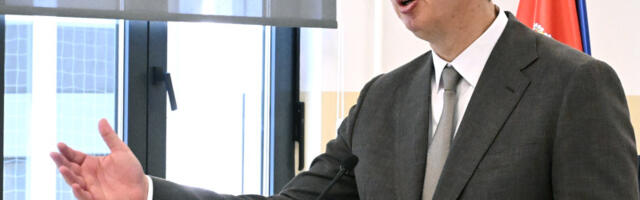 Vučić poručio građanima: “Pred nama nije lak posao, ali verujem u vas, ujedinjeni možemo da pobedimo”