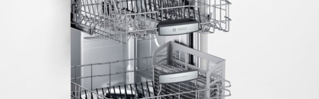 Kako izgleda unutrašnjost mašine za posuđe prilikom rada