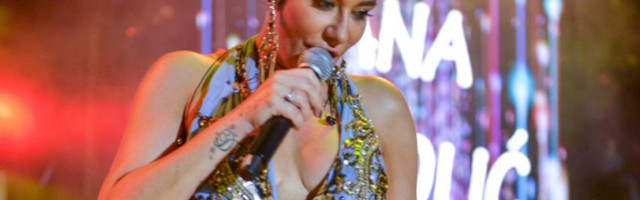 SLUPALA ČOVEKU AUTO, PA POBEGLA OD POLICIJE: POBEGULJA Nikolićeva se pravi luda dok joj kazna ne stigne na adresu! (FOTO)