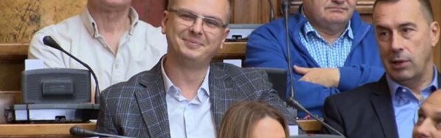 Parandilović: SNS počiva na medijskom mraku