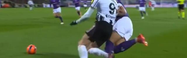 DA LI JE MOGUĆE DA OVO NIJE PENAL?! Legendarni Italijan zbog Vlahovića opleo po sudijama: Sporna odluka izazvala neviđenu buru! (VIDEO)